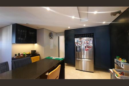 Apartamento à venda com 190m², 4 quartos e 3 vagas