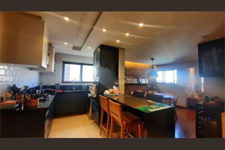 Apartamento à venda com 190m², 4 quartos e 3 vagas