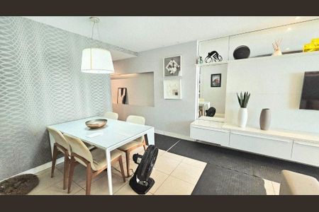 Apartamento à venda com 90m², 2 quartos e 1 vaga