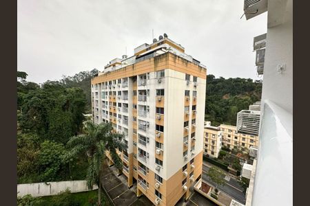 Apartamento à venda com 71m², 2 quartos e 1 vaga