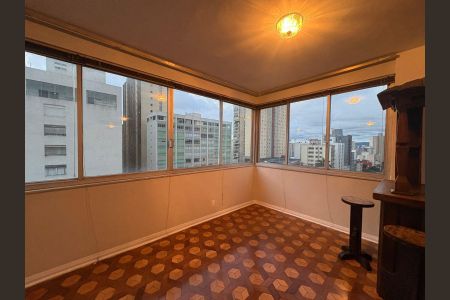 Apartamento para alugar com 4 quartos, 300m² em Santa Cecilia, São Paulo