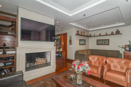 Casa de condomínio à venda com 234m², 3 quartos e 2 vagasSala