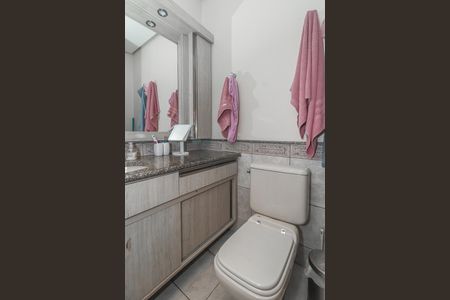 Casa de condomínio à venda com 234m², 3 quartos e 2 vagasBanheiro Social