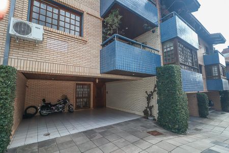 Casa de condomínio à venda com 234m², 3 quartos e 2 vagasFachada