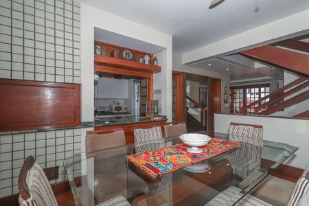 Casa de condomínio à venda com 234m², 3 quartos e 2 vagasSala de Jantar