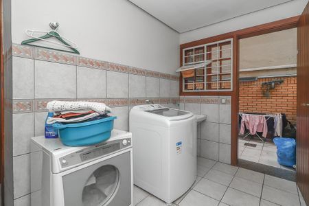 Casa de condomínio à venda com 234m², 3 quartos e 2 vagasÁrea de Serviço