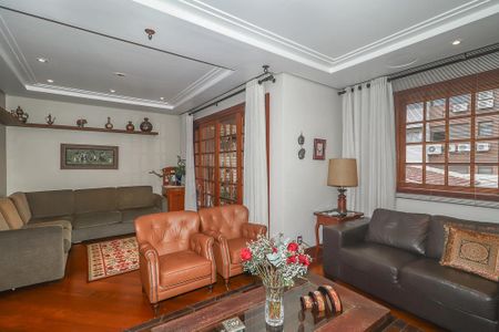 Sala de casa de condomínio à venda com 3 quartos, 234m² em Boa Vista, Porto Alegre