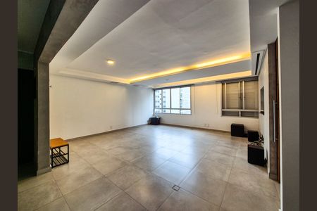 Apartamento à venda com 80m², 1 quarto e 1 vagaSala