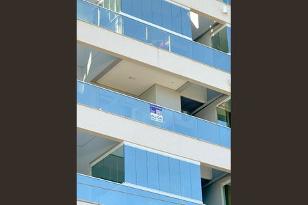 Apartamento para alugar com 90m², 2 quartos e 2 vagasPlaquinha