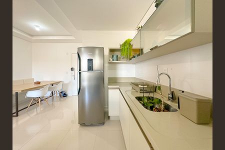 Apartamento para alugar com 90m², 2 quartos e 2 vagasCozinha
