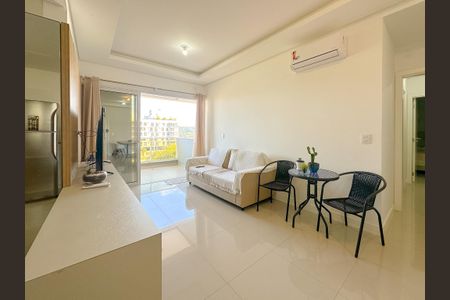 Apartamento para alugar com 90m², 2 quartos e 2 vagasSala de TV