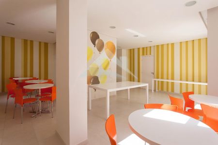 Apartamento à venda com 2 quartos, 73m² em Jardim Wanda, Taboão da Serra