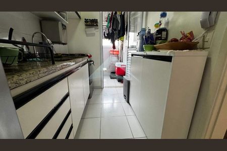 Apartamento à venda com 2 quartos, 73m² em Jardim Wanda, Taboão da Serra