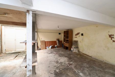 Casa para alugar com 160m², 1 quarto e 2 vagas Casa para alugar com 160m², 1 quarto e 2 vagasGaragem