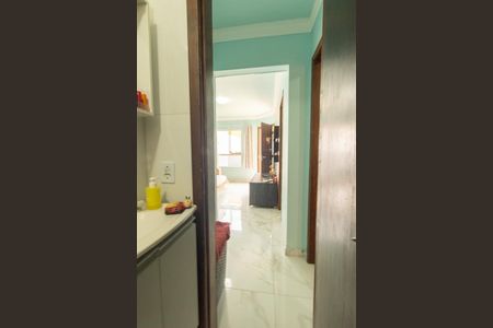 Casa de condomínio à venda com 54m², 2 quartos e 2 vagasBanheiro Social