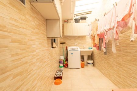 Casa de condomínio à venda com 54m², 2 quartos e 2 vagasÁrea de Serviço
