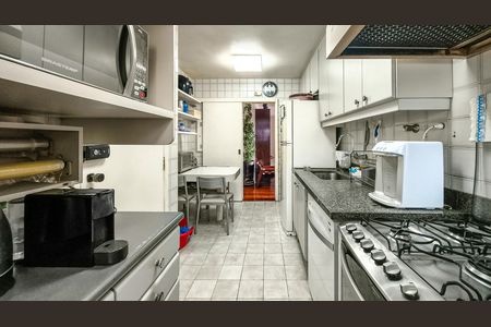 Apartamento à venda com 108m², 3 quartos e 2 vagas Apartamento à venda com 108m², 3 quartos e 2 vagasCozinha