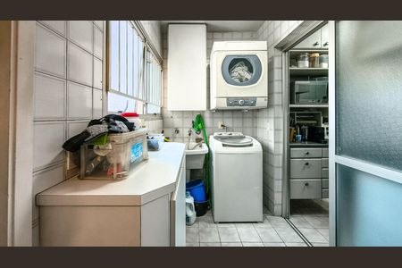 Apartamento à venda com 108m², 3 quartos e 2 vagas Apartamento à venda com 108m², 3 quartos e 2 vagasÁrea de Serviço