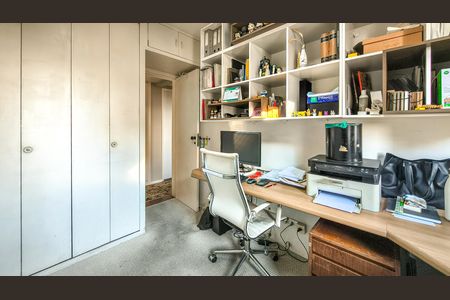 Apartamento à venda com 108m², 3 quartos e 2 vagas Apartamento à venda com 108m², 3 quartos e 2 vagasQuarto 2