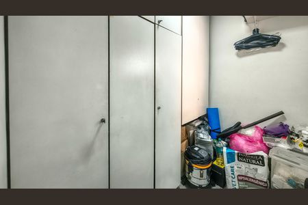 Apartamento à venda com 108m², 3 quartos e 2 vagas Apartamento à venda com 108m², 3 quartos e 2 vagasQuarto de Serviço