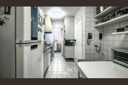 Apartamento à venda com 108m², 3 quartos e 2 vagas Apartamento à venda com 108m², 3 quartos e 2 vagasCozinha