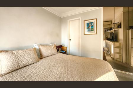 Apartamento à venda com 108m², 3 quartos e 2 vagas Apartamento à venda com 108m², 3 quartos e 2 vagasSuíte