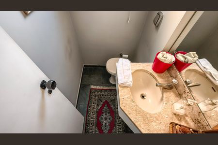 Apartamento à venda com 108m², 3 quartos e 2 vagas Apartamento à venda com 108m², 3 quartos e 2 vagasLavabo