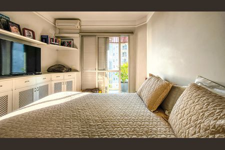 Apartamento à venda com 108m², 3 quartos e 2 vagas Apartamento à venda com 108m², 3 quartos e 2 vagasSuíte
