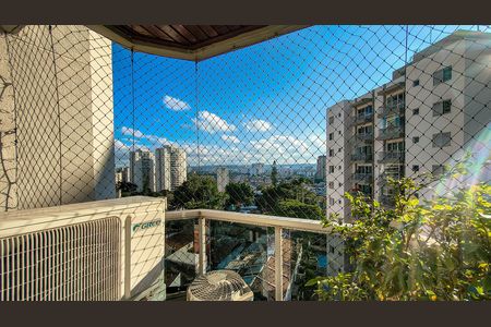 Apartamento à venda com 108m², 3 quartos e 2 vagas Apartamento à venda com 108m², 3 quartos e 2 vagasVaranda da Suíte