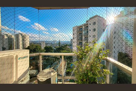 Apartamento à venda com 108m², 3 quartos e 2 vagas Apartamento à venda com 108m², 3 quartos e 2 vagasVaranda da Suíte
