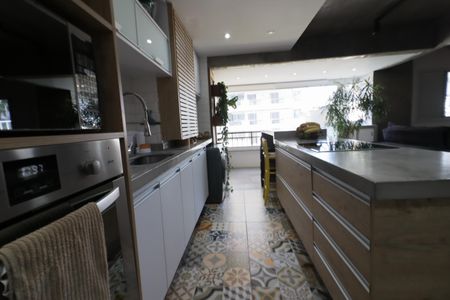 Apartamento à venda com 80m², 2 quartos e 2 vagasSala/Cozinha