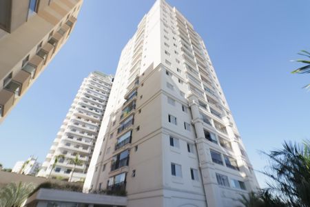 Apartamento à venda com 80m², 2 quartos e 2 vagasÁrea comum - Fachada