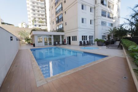 Apartamento à venda com 80m², 2 quartos e 2 vagasÁrea comum - Piscina