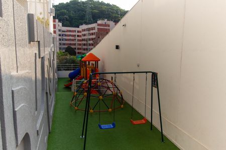 Apartamento à venda com 75m², 2 quartos e 1 vaga