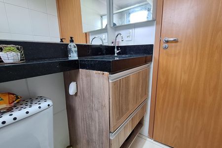 Apartamento para alugar com 48m², 2 quartos e 1 vaga Apartamento para alugar com 48m², 2 quartos e 1 vagaBanheiro