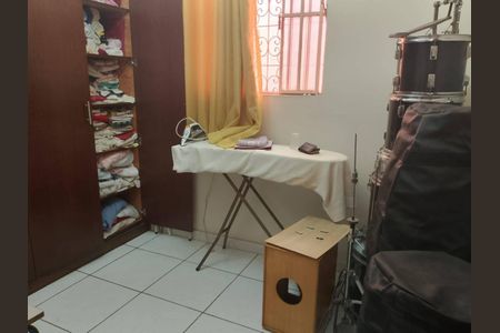 Casa à venda com 7 quartos, 300m² em Sagrada Família, Belo Horizonte