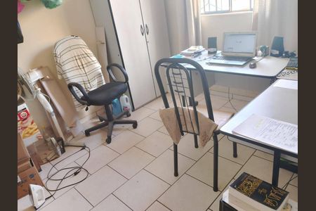 Casa à venda com 7 quartos, 300m² em Sagrada Família, Belo Horizonte