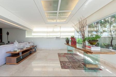 Apartamento à venda com 4 quartos, 278m² em Funcionários, Belo Horizonte