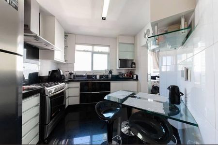 Apartamento à venda com 4 quartos, 278m² em Funcionários, Belo Horizonte