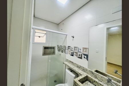 Apartamento à venda com 69m², 2 quartos e 1 vaga Apartamento à venda com 69m², 2 quartos e 1 vagaBanheiro
