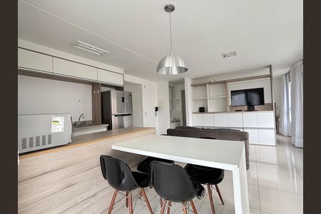 Apartamento à venda com 56m², 1 quarto e 1 vaga Apartamento à venda com 56m², 1 quarto e 1 vagaSala/Cozinha
