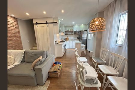 Sala de casa à venda com 2 quartos, 96m² em Vila Valqueire, Rio de Janeiro