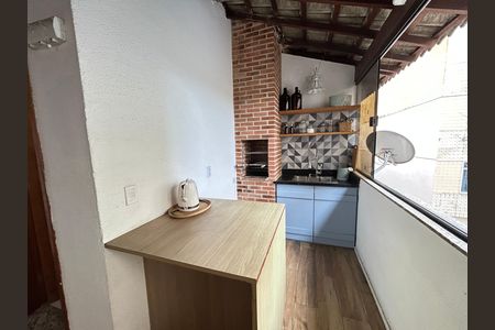 Casa à venda com 96m², 2 quartos e 1 vagaChurrasqueira