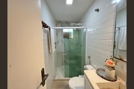 Casa à venda com 96m², 2 quartos e 1 vagaBanheiro 1