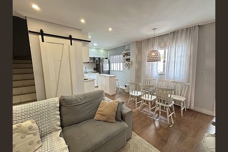 Casa à venda com 96m², 2 quartos e 1 vagaSala