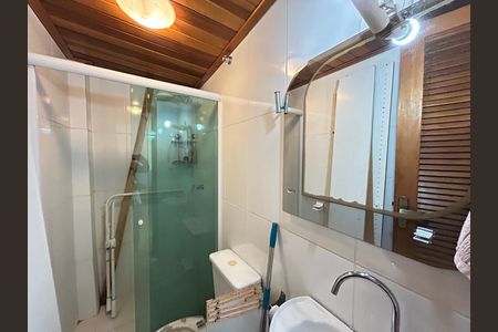Casa à venda com 96m², 2 quartos e 1 vagaBanheiro 2
