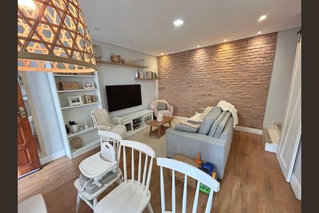 Casa à venda com 96m², 2 quartos e 1 vagaSala