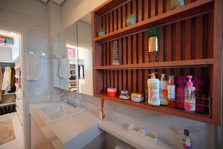 Casa de condomínio para alugar com 260m², 4 quartos e 2 vagasBanheiro da Suíte 3