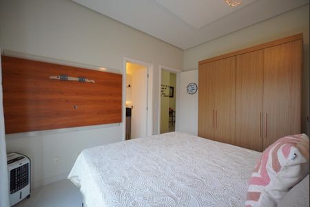 Casa de condomínio para alugar com 260m², 4 quartos e 2 vagasSuíte 1