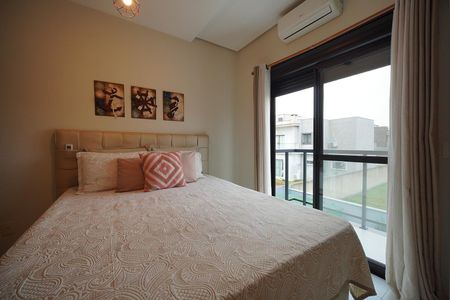 Casa de condomínio para alugar com 260m², 4 quartos e 2 vagasSuíte 1